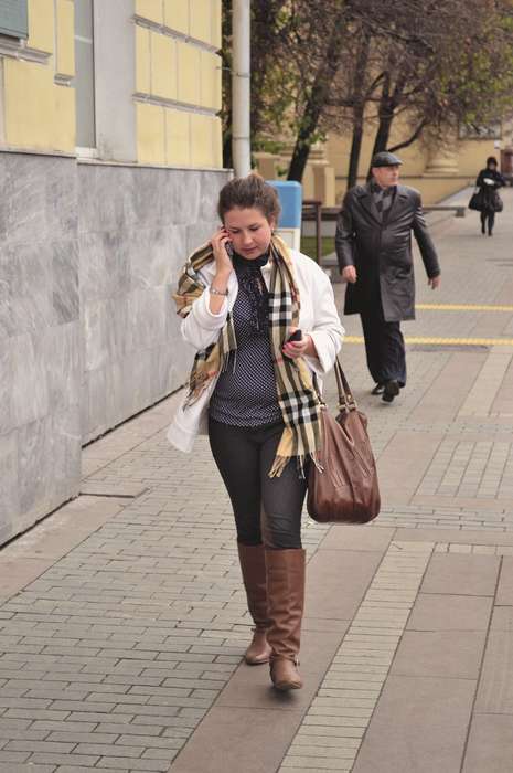 Девушка на улице