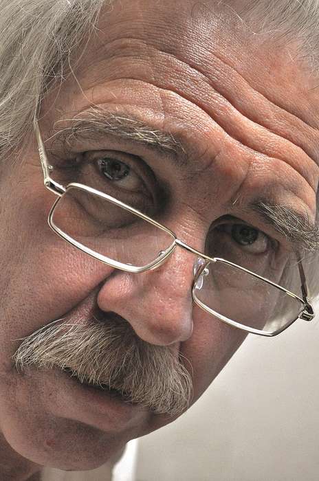 Александр КАСПЕРОВИЧ 