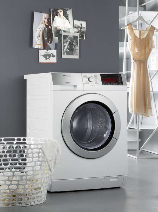 Паутины шелковой нити