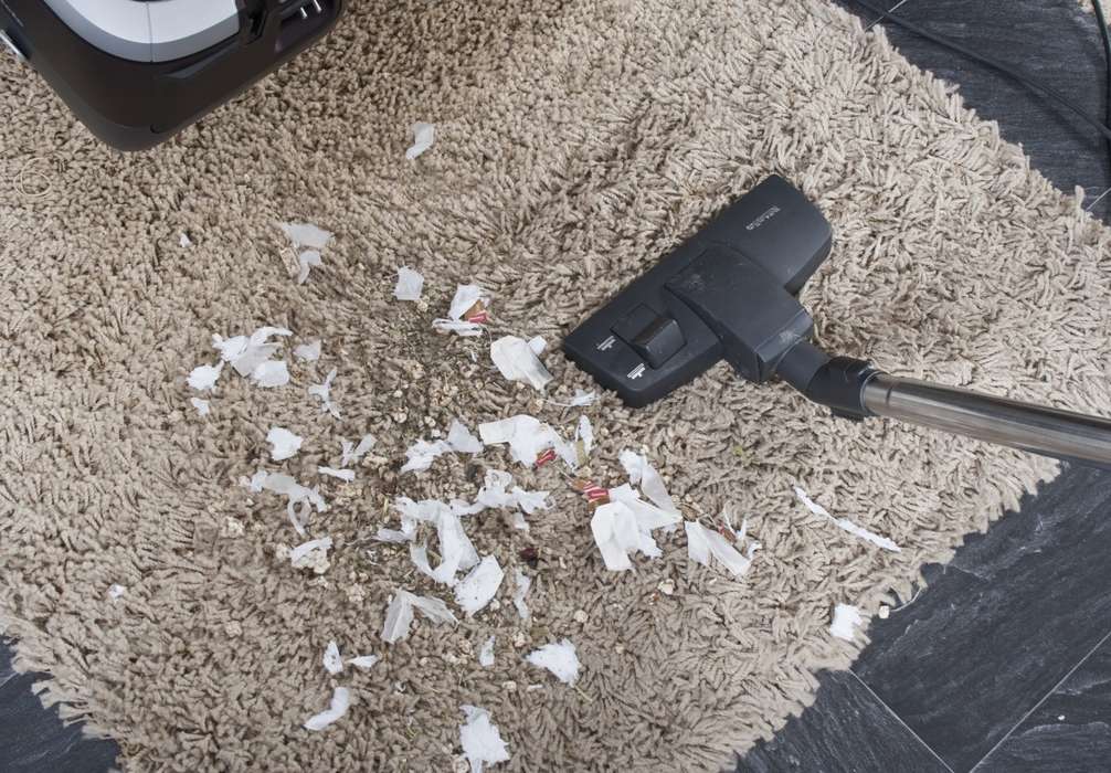 Результаты уборки премиум-пылесоса Miele на ковре с длинным ворсом