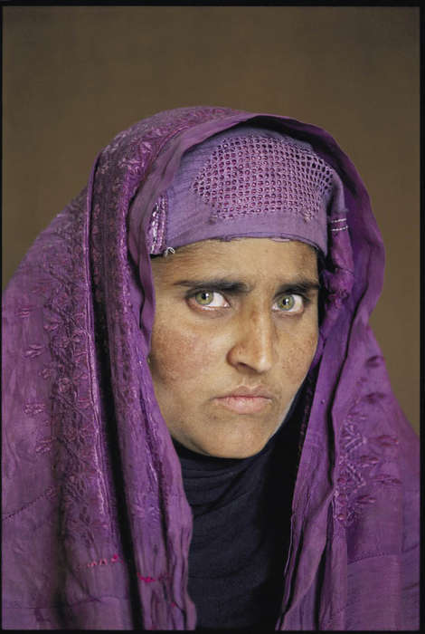 ПАКИСТАН. Пешавар. 2002. Шарбат Гула.