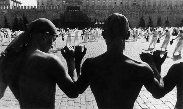 Культурная делегация Армении на Красной площади.1936/37