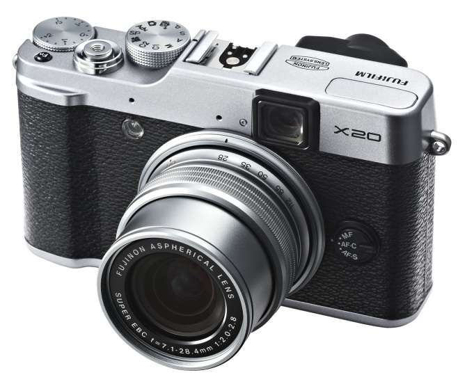 Компактная фотокамера FUJIFILM X20