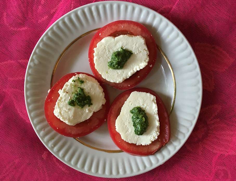 моцарелла с помидоркой