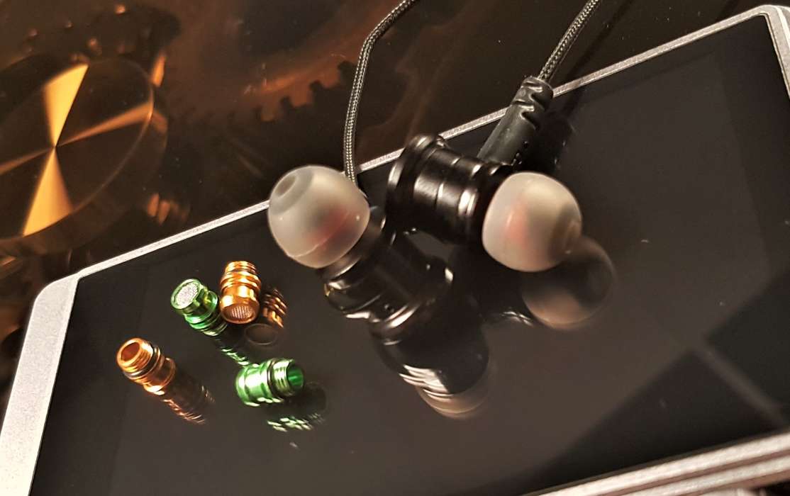 Внутриканальные наушники Rockjaw Resonate