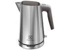 Электрочайник Electrolux EEWA 7300
