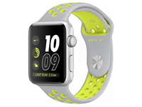 корпус из серебристого алюминия, спортивный ремешок Nike цвета «листовое серебро/салатовый»