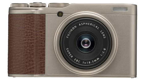 Компактная камера Fujifilm XF10