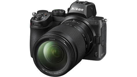 Беззеркальная камера Nikon Z5 Kit 24-200mm