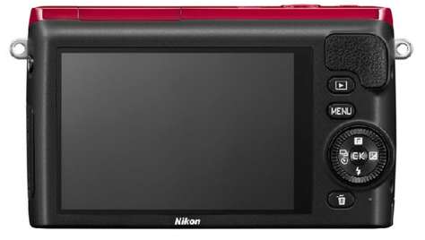 Беззеркальный фотоаппарат Nikon 1 S2 Kit 1 NIKKOR 11–27,5 мм Red