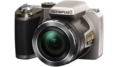 Компактный фотоаппарат Olympus STYLUS SP-820UZ серебристый