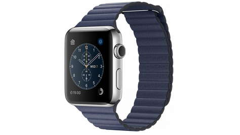 Умные часы Apple Watch Series 2, 42 мм корпус из нержавеющей стали, кожаный ремешок тёмно-синего цвета, размер M