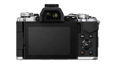 Беззеркальный фотоаппарат Olympus OM-D E-M5 Mark II ED 14‑150mm Silver