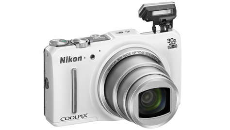 Компактный фотоаппарат Nikon COOLPIX S 9700