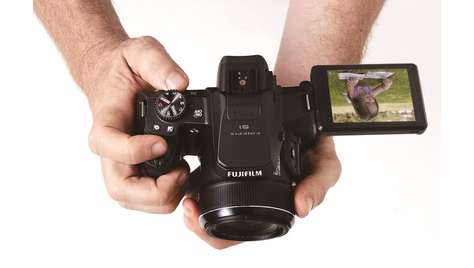 Компактный фотоаппарат Fujifilm FinePix S 1