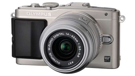 Беззеркальный фотоаппарат Olympus PEN E-PM2 с объективами 14–42 и 15 мм 1:8,0 серебристый
