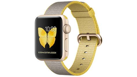 Умные часы Apple Watch Series 2, 38 мм корпус из золотистого алюминия, спортивный ремешок цвета «жёлтый/светло-серый»