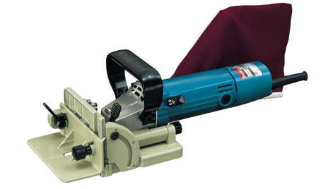 Фрезерная машина Makita 3901