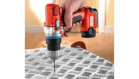 Шуруповерт Black&amp;Decker EGBL 108 K