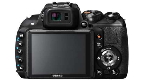 Компактный фотоаппарат Fujifilm FinePix HS30EXR