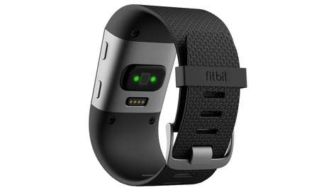 Умные часы Fitbit Surge