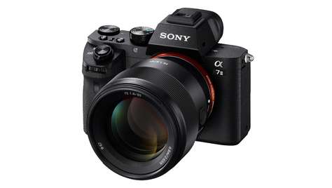 Фотообъектив Sony FE 85 мм F1,8 (SEL85F18)