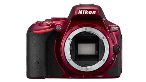 Зеркальный фотоаппарат Nikon D 5500 Body Red