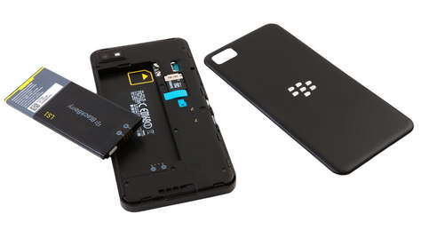 Смартфон BlackBerry Z10 (STL100-2)