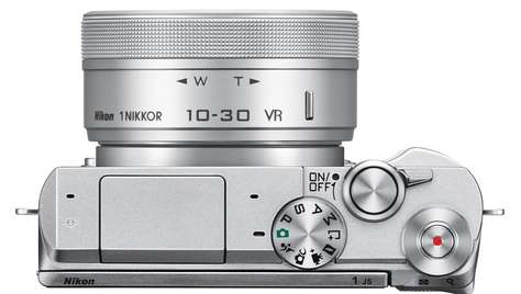 Беззеркальный фотоаппарат Nikon 1 J5 Kit 10–30mm VR White