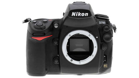 Зеркальный фотоаппарат Nikon D700 Body