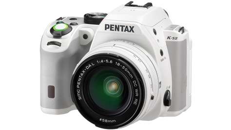 Зеркальный фотоаппарат Pentax K-S2 Kit 18-50mm DC WR RE