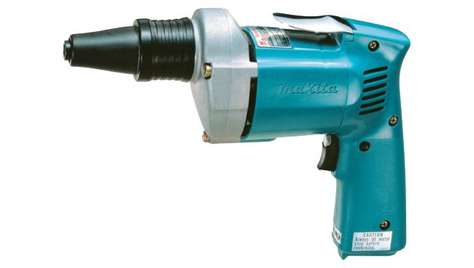 Шуруповерт Makita 6802 BV