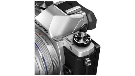 Беззеркальный фотоаппарат Olympus OM-D E-M10 Body