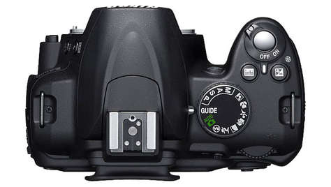 Зеркальный фотоаппарат Nikon D3000 Body