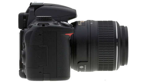 Зеркальный фотоаппарат Nikon D5000 Kit