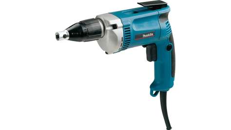 Шуруповерт Makita 6824