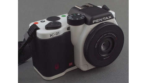 Фотообъектив Pentax DA 40 mm/2,8 XS