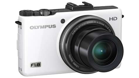 Компактный фотоаппарат Olympus XZ-1 белый