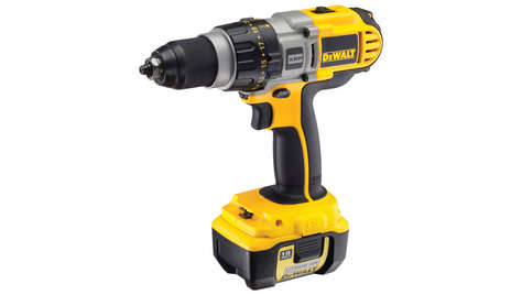 Шуруповерт Dewalt DCD 920 L2