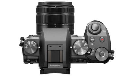 Беззеркальный фотоаппарат Panasonic Lumix DMC-G7 Kit 14-42mm Silver